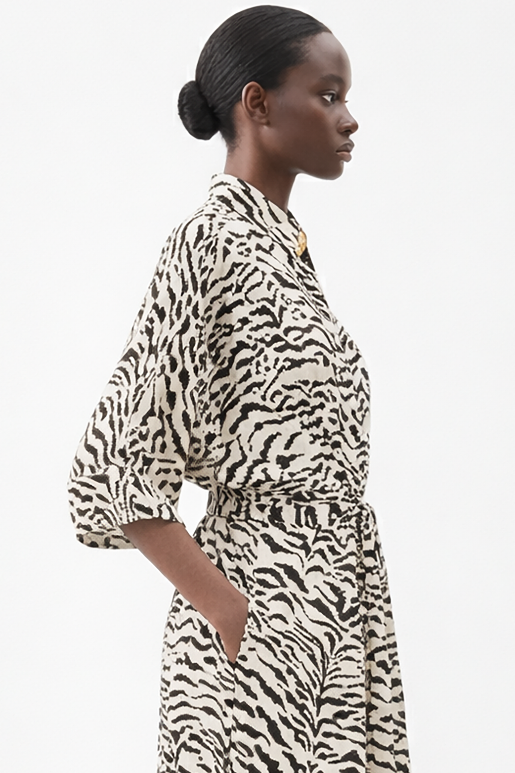 Kaya zebra collared kimono dress